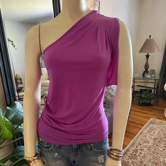 Express One Fuchsia Shoulder Top - Picture 1 of 9